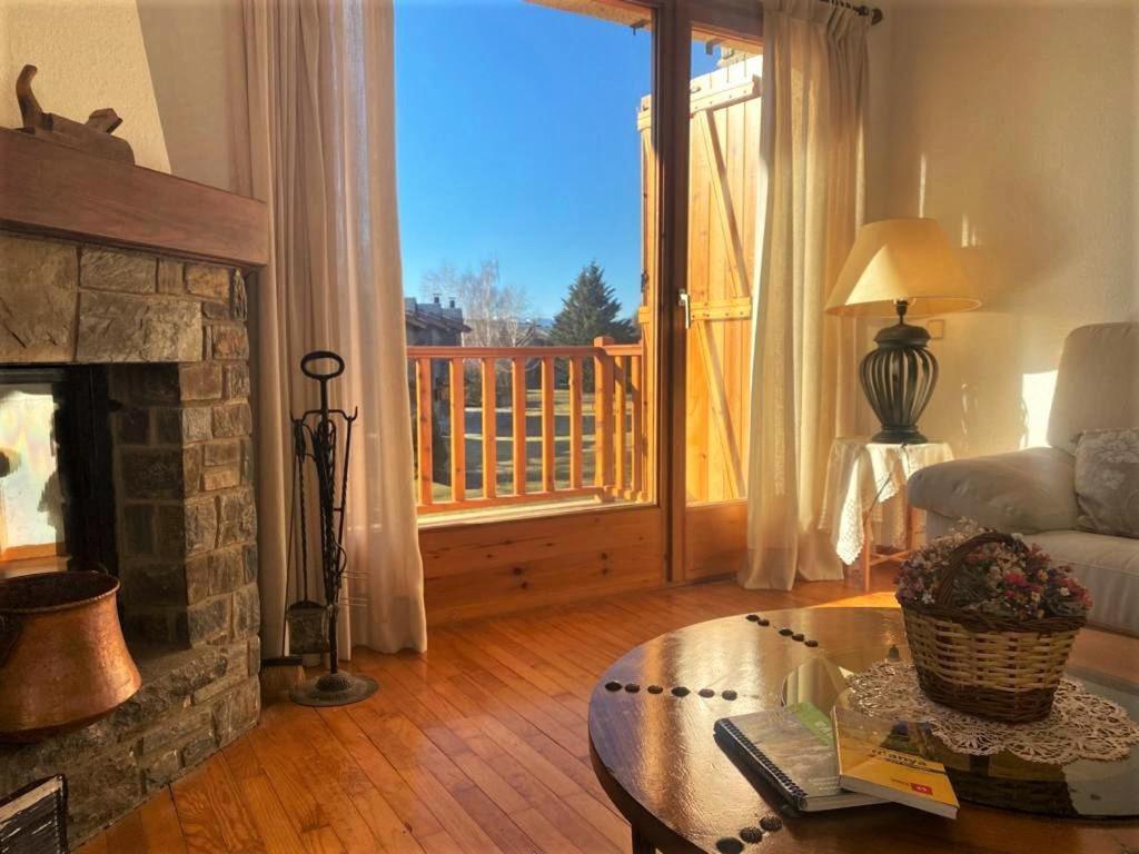 Amplio Apartamento En Puigcerdà Εξωτερικό φωτογραφία